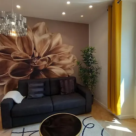 Apartment Lovely Heart Of *